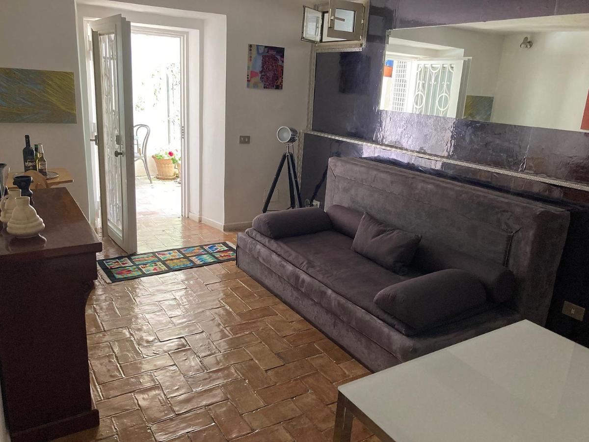 Residenza Le Rose Villa D'Arte Неаполь Экстерьер фото